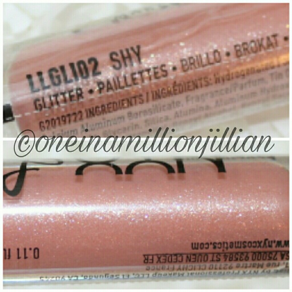 🚨NYX Lip Lingerie Glitter Lip Gloss - Picture 3 of 4